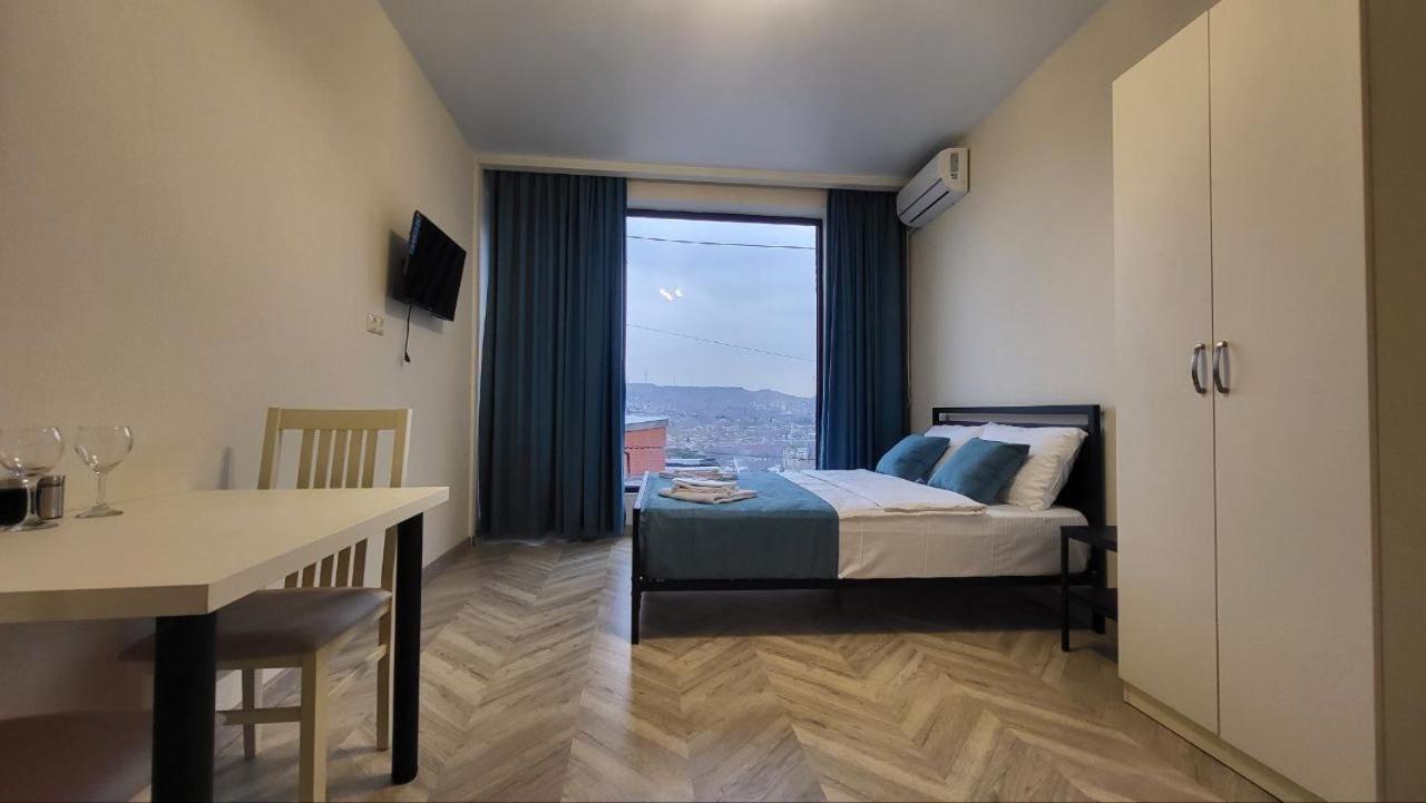 Brothers Apartments With Terrace In Old Tbilisi Bagian luar foto