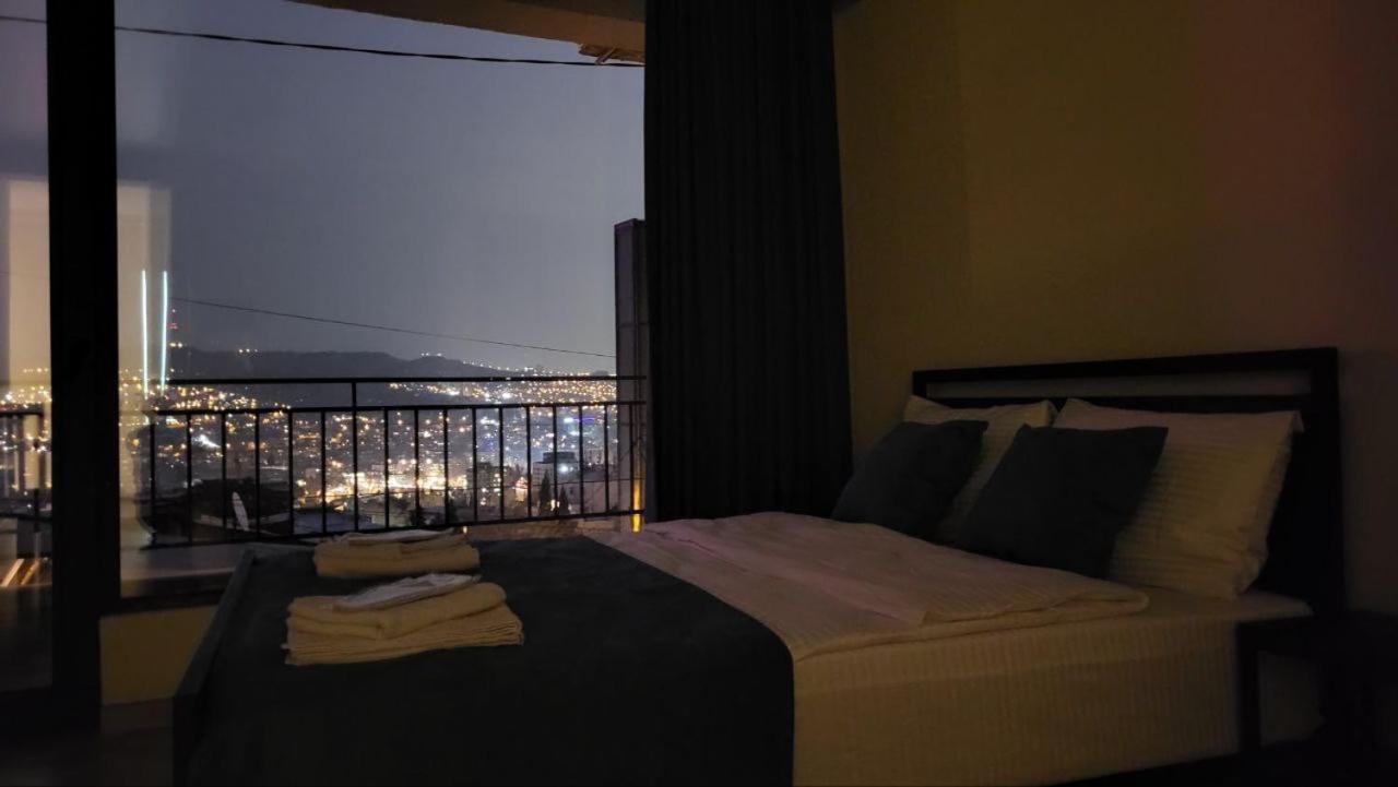 Brothers Apartments With Terrace In Old Tbilisi Bagian luar foto