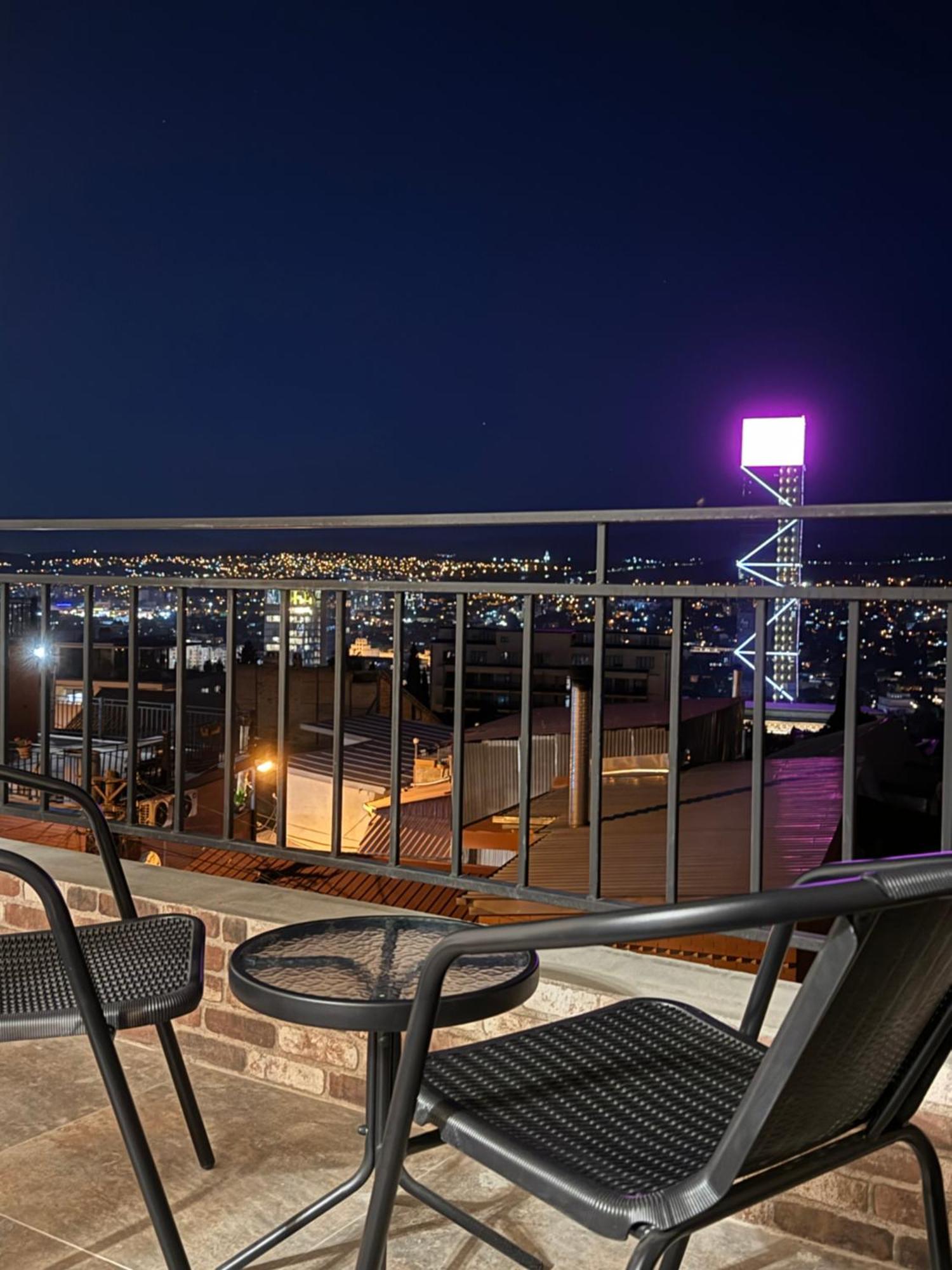 Brothers Apartments With Terrace In Old Tbilisi Bagian luar foto