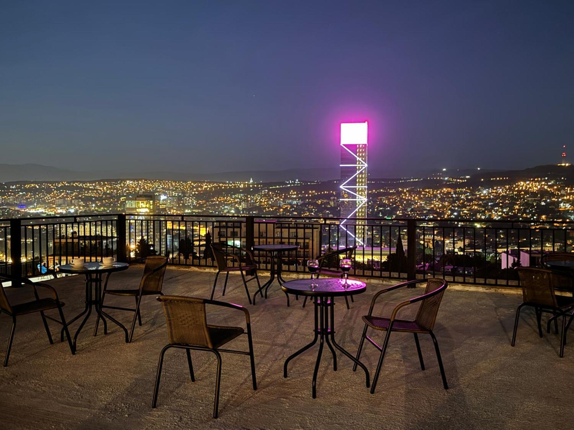 Brothers Apartments With Terrace In Old Tbilisi Bagian luar foto
